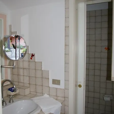 Su Canale Navigabile Furnari