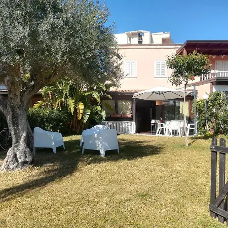 Villa Su Canale Navigabile Furnari